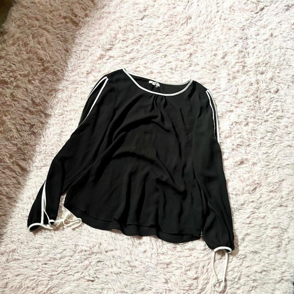 Monochrome Retro Flowy Cold Shoulder Whimsical Blouse Womens S Timeless Classic